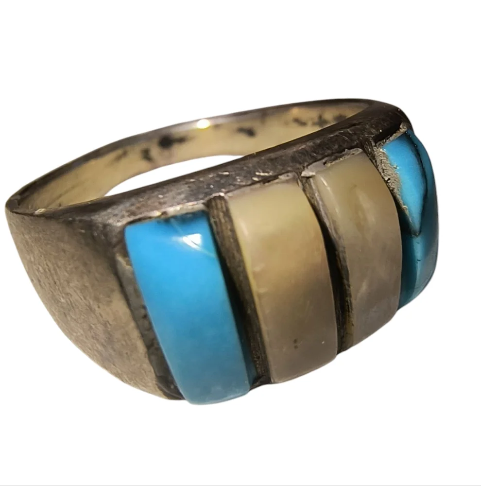 Vintage Unisex Turquoise, MOP Shell, & Sterling Silver Southwestern Ring